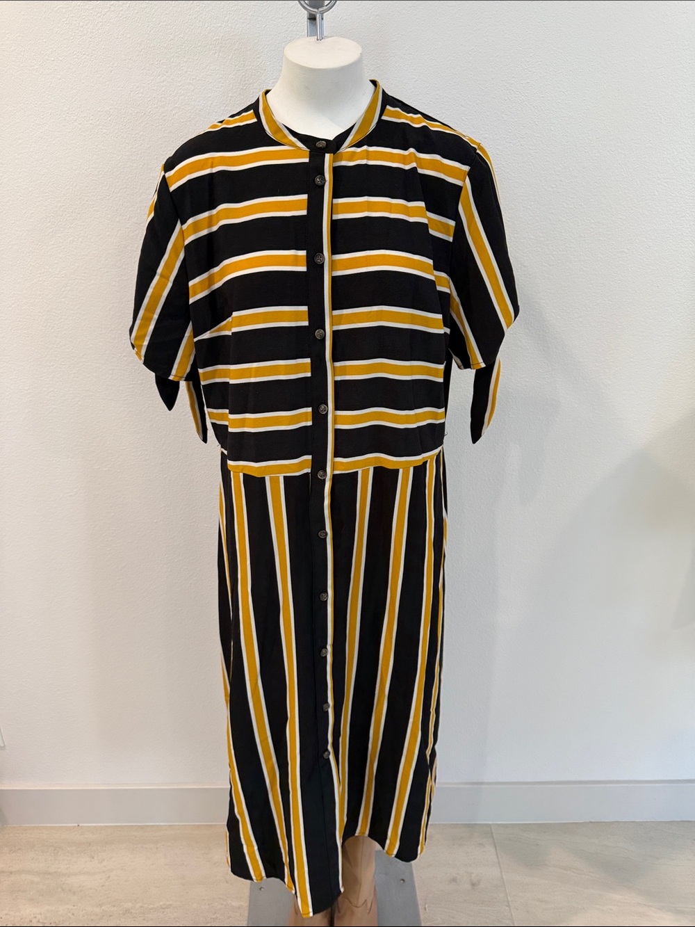 NWOT Who What Wear Button-Front Black & Mustard Stripe Women’s Dress Sz XL